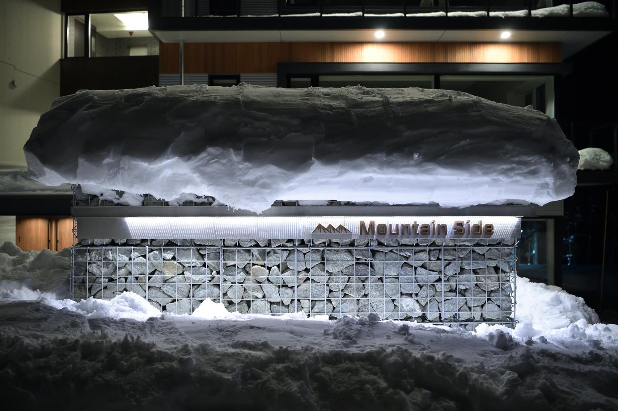 Mountain Side Hakuba Hotell Eksteriør bilde