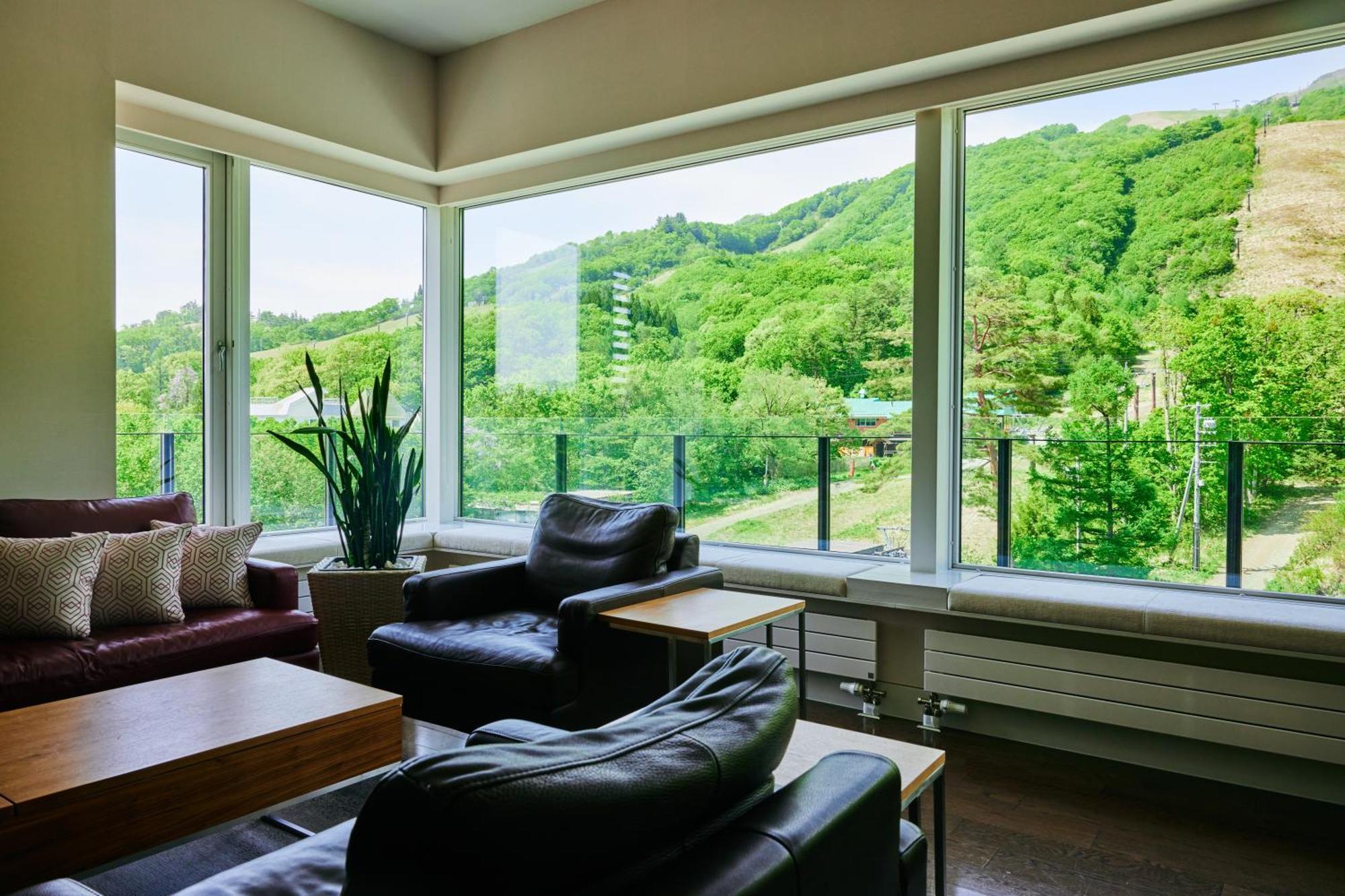 Mountain Side Hakuba Hotell Eksteriør bilde